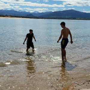 – 1457490769601419087